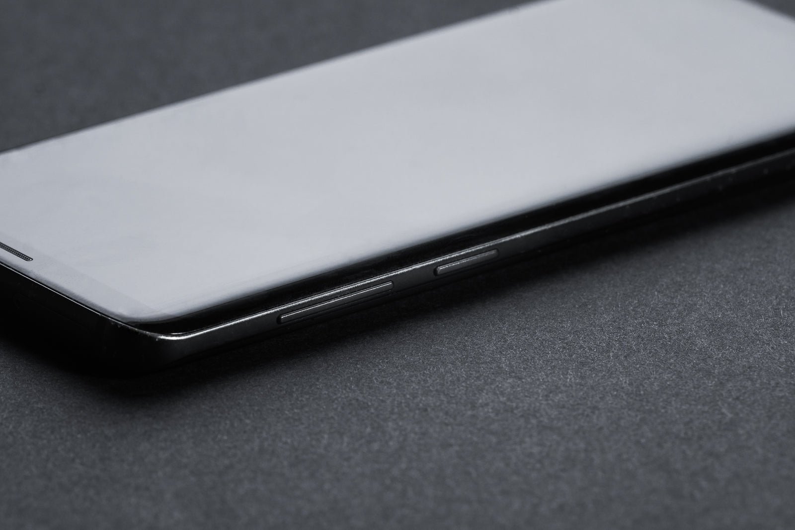 Physical Buttons vs Solid State Buttons in Smartphones – Boréas